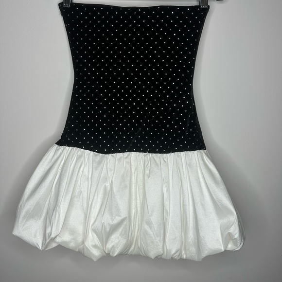 Black and White Polka Dot Dress - Picture 1 of 7